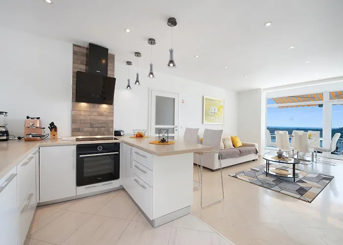 The View شقة دوبروفينك